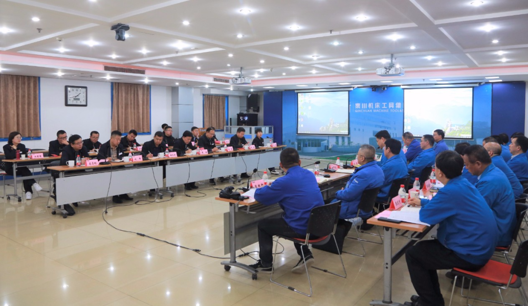 陜西延長石油機械裝備制造有限公司執(zhí)行董事、總經(jīng)理張博一行到秦川集團交流座談