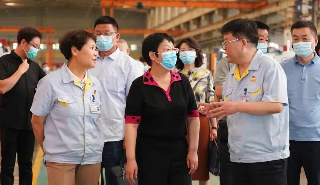 寶雞市政協(xié)主席劉榮賢專題調(diào)研寶雞機(jī)床、秦川格蘭德