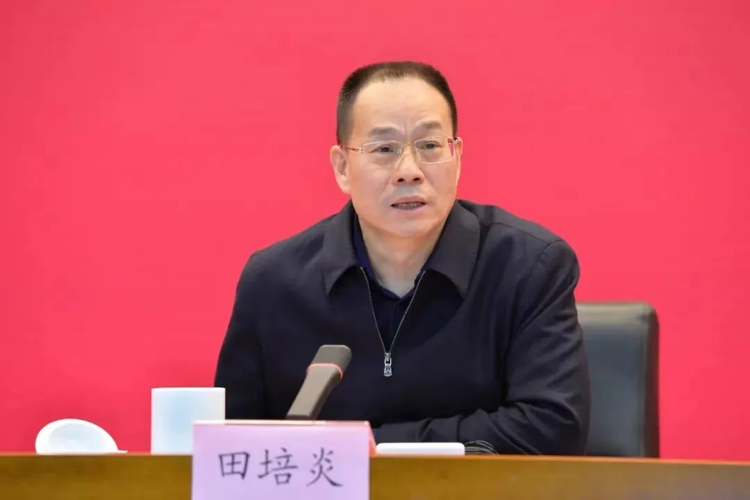 秦川集團(tuán)黨委組織參加學(xué)習(xí)貫徹黨的二十大精神中央宣講團(tuán)國(guó)資國(guó)企系統(tǒng)報(bào)告會(huì)